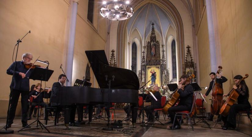 Mesélő húrok a Mendelssohn Kamarazenekarral