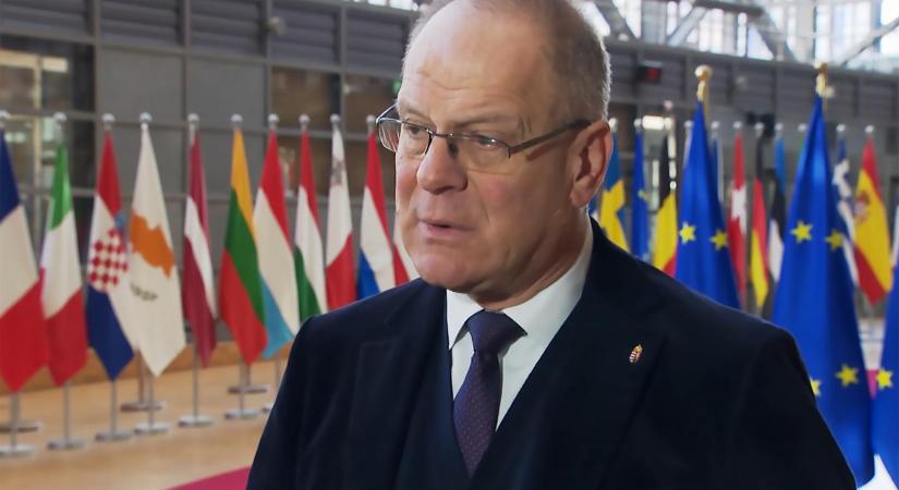 Navracsics Tibor kijelentette, hogy az Orbán-kormány a parlamenti választásig már nem tárgyal a befagyasztott EU-s forrásokról