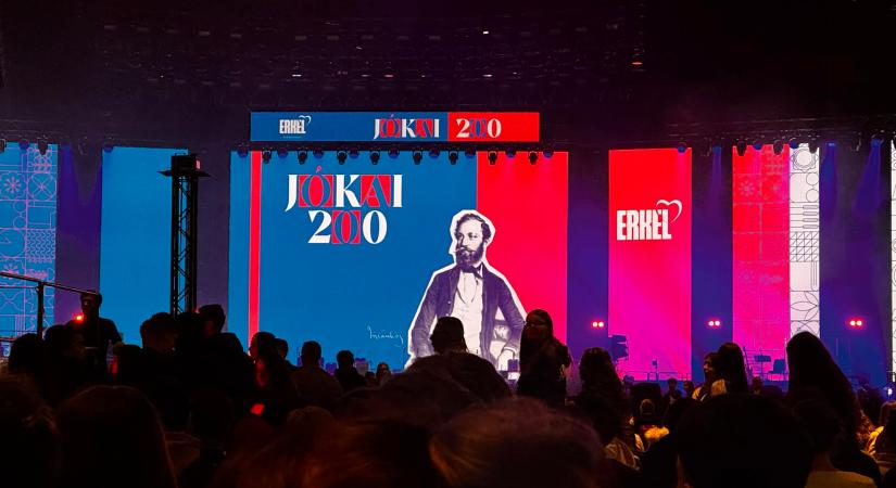 Vásárhelyi diákok is részt vettek a Jókai 200 emlékév ünnepélyes záróeseményén Budapesten