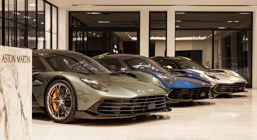 Hiperritka autók érkeztek Magyarországra