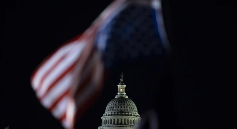 Donald Trump meghallgatását követelik az Epstein-ügyben a demokraták