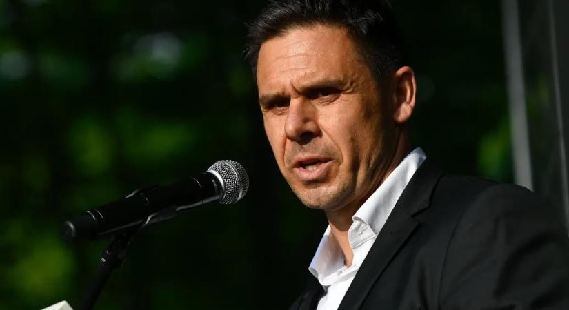 Beteget jelentett Göd polgármestere a testületi ülés előtt