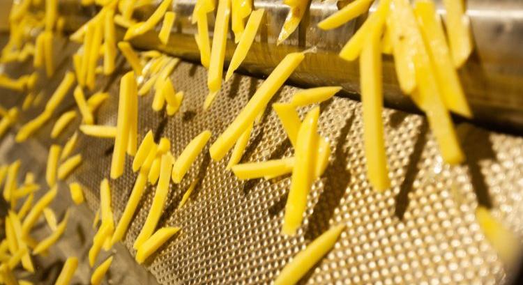 Hasábburgonya-hatalom: tarol az EU feldolgozóipara