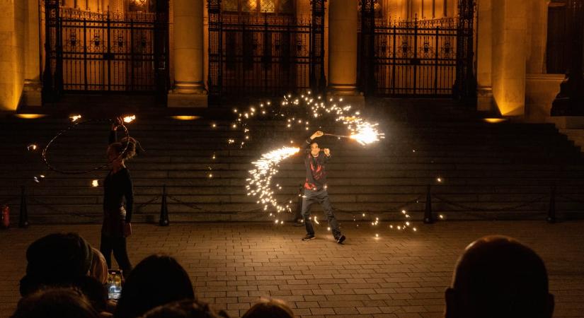 Vidéken és Budapesten is folytatódik a táncos tiltakozás a diszkórazziák ellen