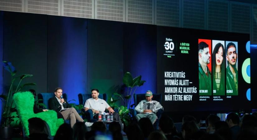 „Nálunk van a mikrofon. Tartozunk annyi felelősséggel, hogy ne legyünk gyávák.”