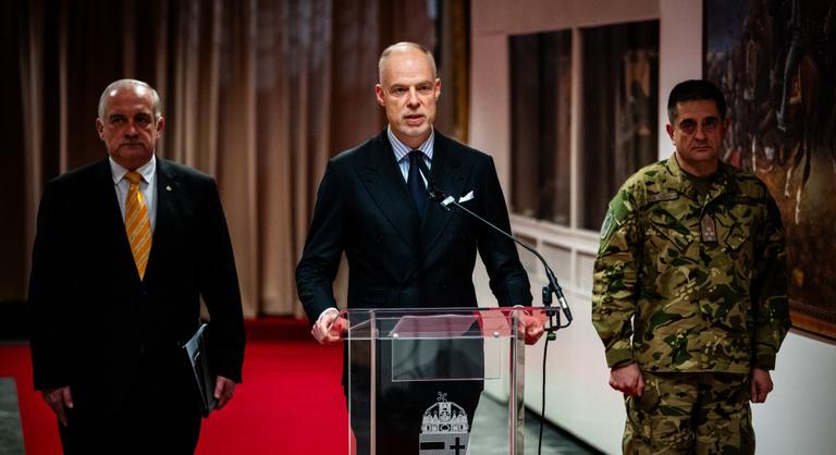 Katonai intézkedések Magyarország területén, a honvédelmi miniszter bejelentette a részleteket