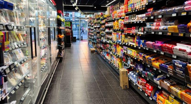 Hiába volt kártyája – elzavarta a SPAR pénztárosa a 81 éves roma asszonyt