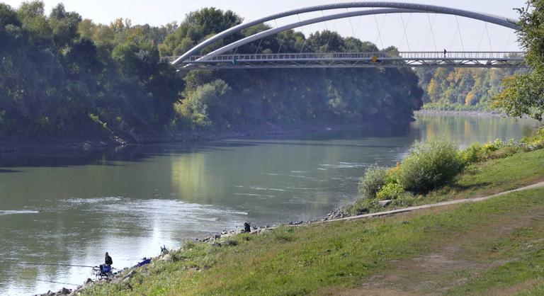 Apad a Tisza, a Dunából kell bele vizet vinni