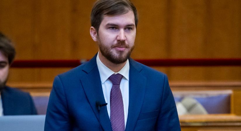 A Momentum bukott politikusa Kijevből üzent Orbán Viktornak