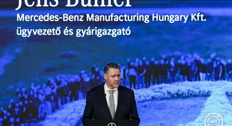 A kecskeméti Mercedes-gyár munkavállalóinak száma elérte az ötezret