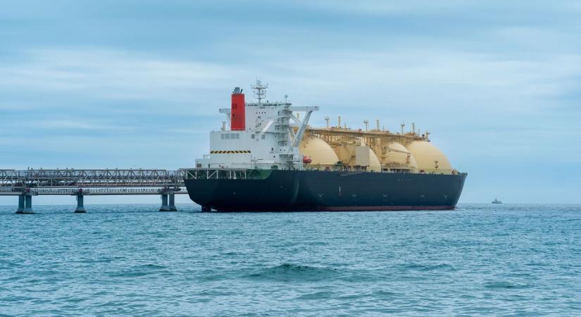 Már csak ez hiányzott: súlyosan megsérült a világ egyik legnagyobb LNG-terminálja, azonnal durván megdrágult a fontos cseppfolyósított gáz – India és Kína pácban van