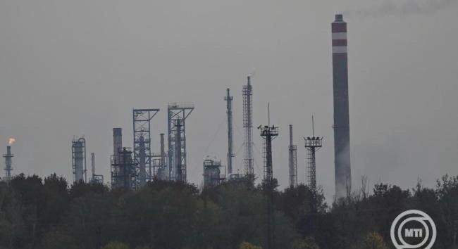 A Mol felszólította a Janafot, adjon biztosítékot a nem szankcionált orosz kőolaj szállítására