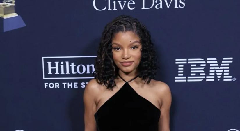 Hűha: Az egykori Kis hableány formás idomokkal bájol el