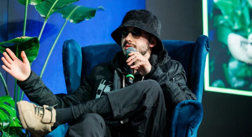 Azahriah a Forbes telt házas eseményén: Pacekok voltunk, nem volt hátradőlős pillanat