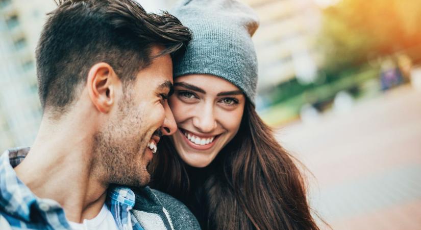 Hétvégi szerelmi horoszkóp: szenvedélyes hónapforduló – érzelmi csúcspont jön