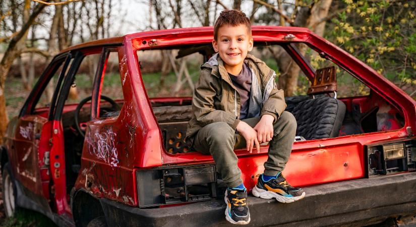 Kvíz: Ez a 10 KRESZ-csapda, amin elvérzik a rutinod. Visszaadnád a jogsidat a 4. kérdés után?