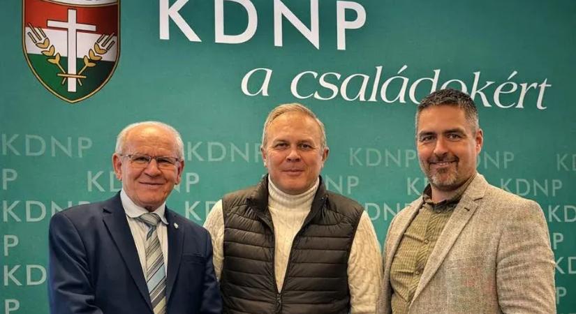 Se polgármester, se alpolgármester nincs Bátonyterenyén, még a választás is veszélybe kerülhet