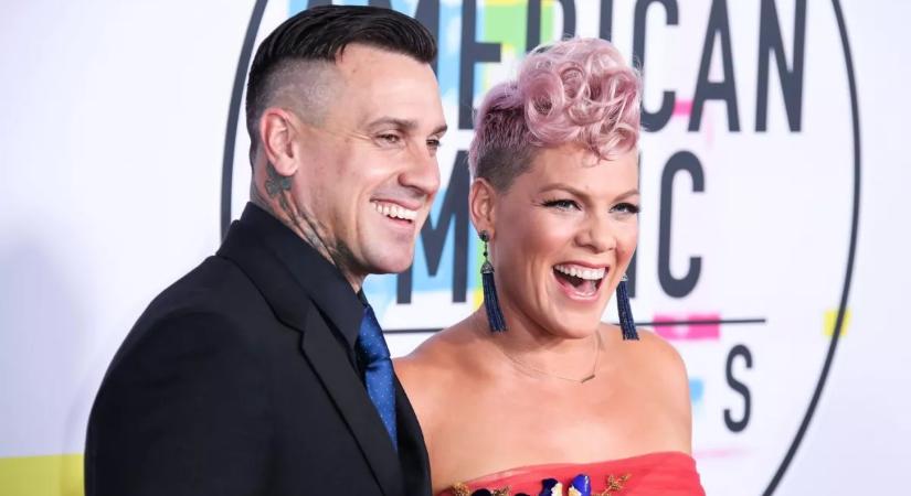 Vége! 20 év után másodszor válik a férjétől a magyarok kedvenc énekesnője