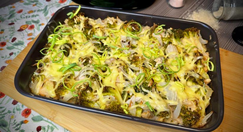 Brokkolis casserole – krémes szósszal dúsított egytálétel, mely a sütőben pirul készre