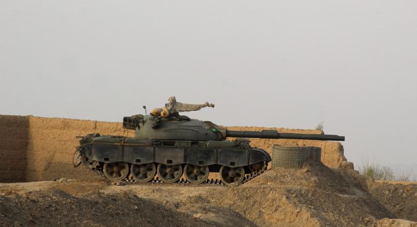 Pakisztán afgán nagyvárosokat bombázott az éjszaka