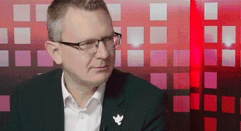 Rétvári Bence szerint semmi látnivaló nincs az összeomlás szélén álló Nyírőben