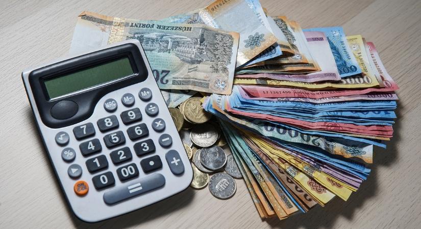 Erősödött a forint reggel