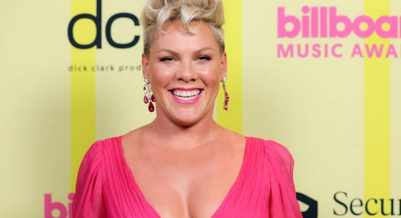 Pink megtörte a csöndet, miután válásáról írtak a lapok: kiderült, tényleg tönkrement-e a házassága 20 év után