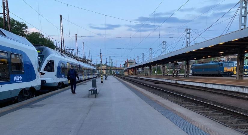 Nehogy megszokásból utazzon, változik a menetrend a szolnoki vonalon