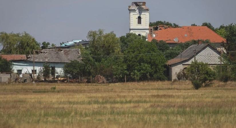 Újabb sérülés érte a hajdú-bihari templom tetejét - lehet, hogy sosem lesz teljesen felújítva?