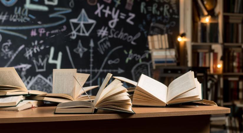 Irodalomkedvelők, figyelem! Tatabányára érkezik a Könyvmolyképző roadshow-ja