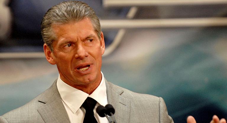 Rendőr előtt száguldozott, majd betonfalnak csapódott Bentley-jével a WWE egykori vezérigazgatója