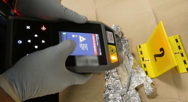 130 adag kristály volt a két dílernél