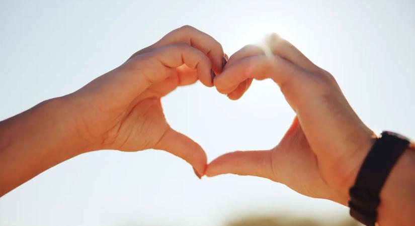 Szerelmet hoz a lágy tavaszi szél: 3 csillagjegy, akire idén rátalál a boldogság