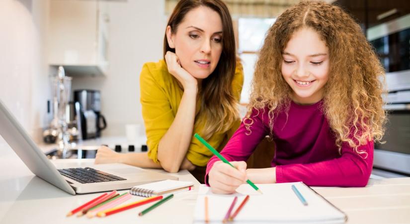 Helikopter szülő vagy? Hol a határ segítség és túlsegítés között?