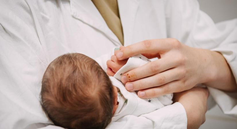 KSH: Megint kevesebb gyermek született januárban