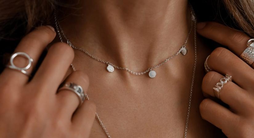 Daganatos betegséget is okozhatnak az EU-n kívülről rendelt, ismeretlen eredetű ékszerek