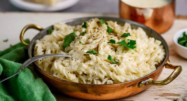 Krémes, citromos-fokhagymás tészta: 20 perces, gyors vacsora