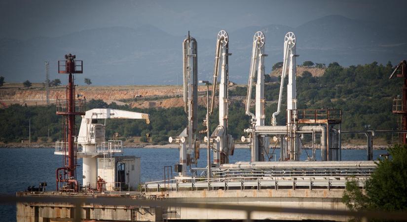 A horvát gazdasági miniszter közölte, a nemzetközi jog nem ír elő kötelezettséget az orosz olaj tranzitjára