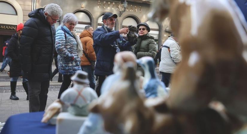 Végre! Itt a tavasz és az idei első napsütéses régiségvásár, meglepetéssel