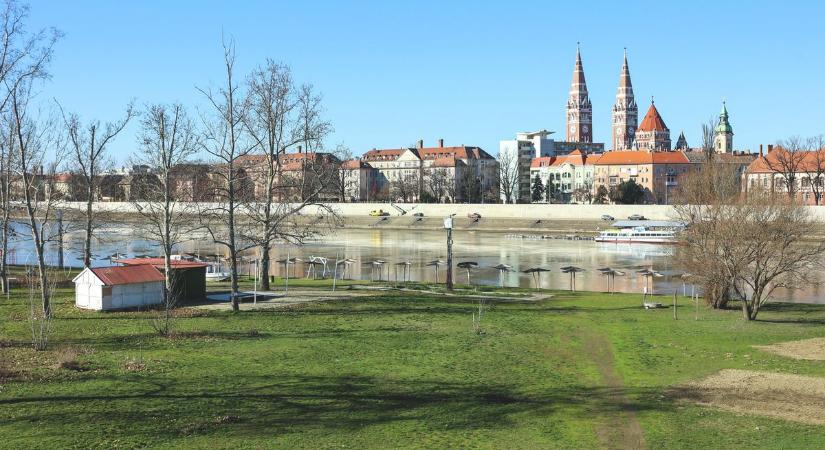Eltűnt a homok? Meghökkentő fordulat a Lapos Beachen