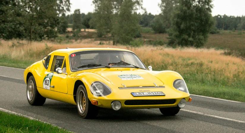 Minden idők legdögösebb kétütemű autója nem hasonlít a szocializmus járgányaira