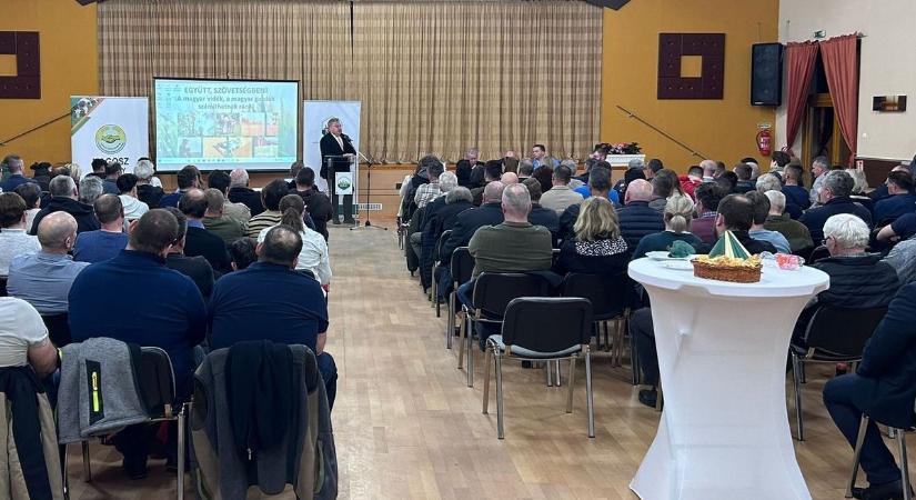 Nagy érdeklődés övezte a gazdafórumot Lengyeltótiban