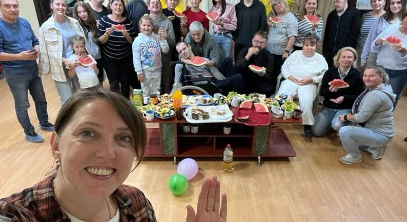 "Egy időben azt hittük, pár napon belül vége lesz a háborúnak" – így tartják egymásban a lelket Huszton