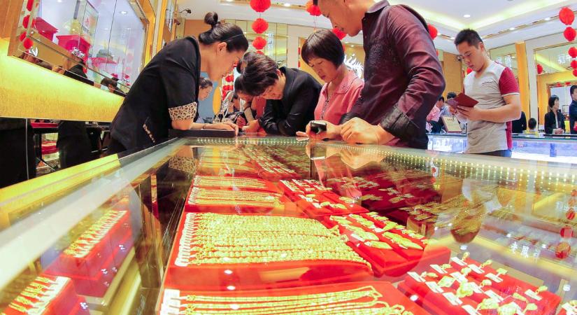 Súlyosan rákkeltő anyagot talált online rendelt ékszerekben a népegészségügyi központ