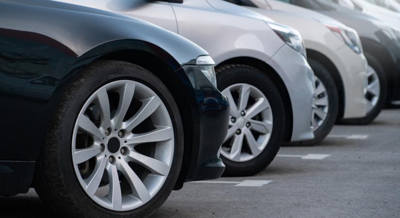 Háromezer autót írattak a nevére, egy sem az övé