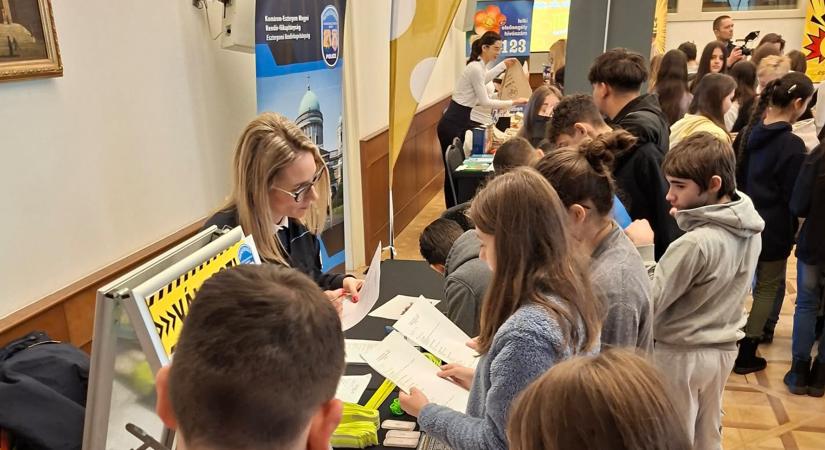 Lelki egészség Roadshow Esztergomban