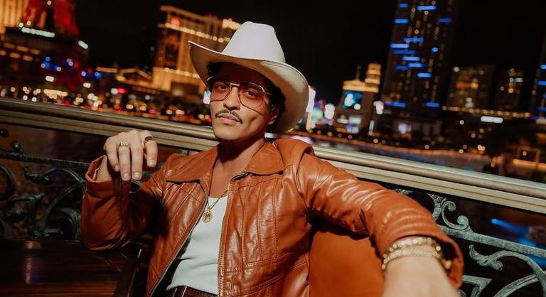 A fickós kisfiú majomkodását vártuk, egy érett férfi szerelmi vallomását kaptuk