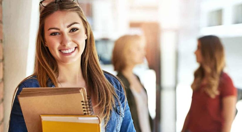 Több pénzt érnek számodra a jó jegyek: óriási bejelentés az ösztöndíjakról