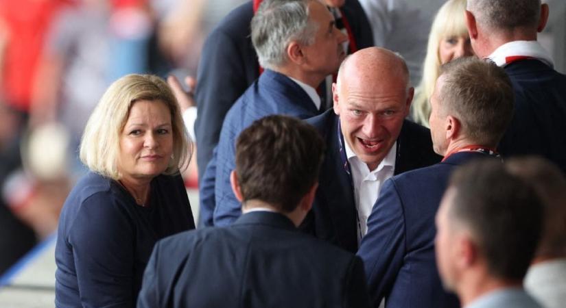 Felkészült a támadásra Berlin: bármikor beavatkozhatnak Magyarország belpolitikájába