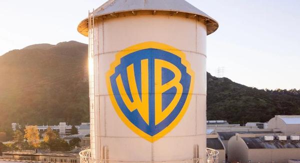 A Netflix visszalépett, a Paramount veheti meg a Warner Bros.-t